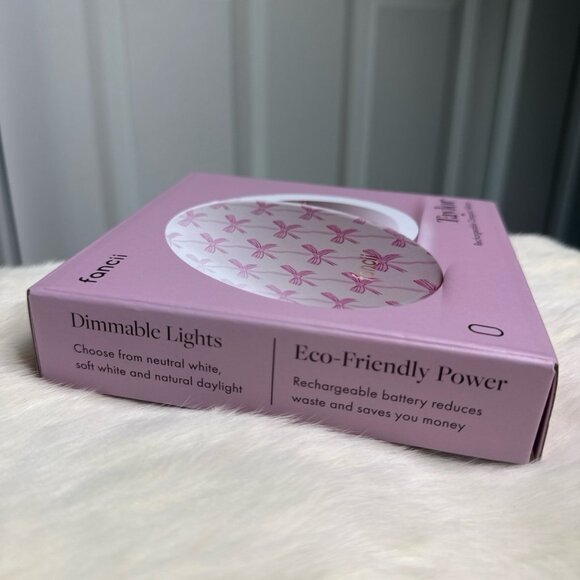 New Fancii Taylor Rechargeable Light Up LED Compact Mirror Rosette Ribbon Bows - Picture 11 of 11